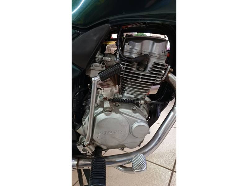 HONDA - CG 125 - 2004/2004 - Verde - R$ 7.600,00
