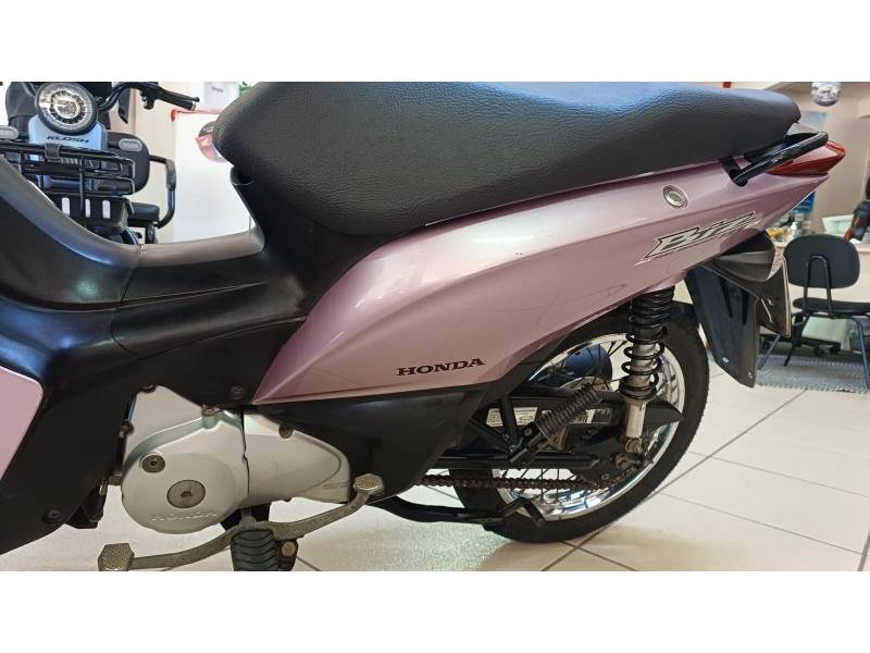 HONDA - BIZ 125 - 2011/2011 - Rosa - R$ 10.990,00