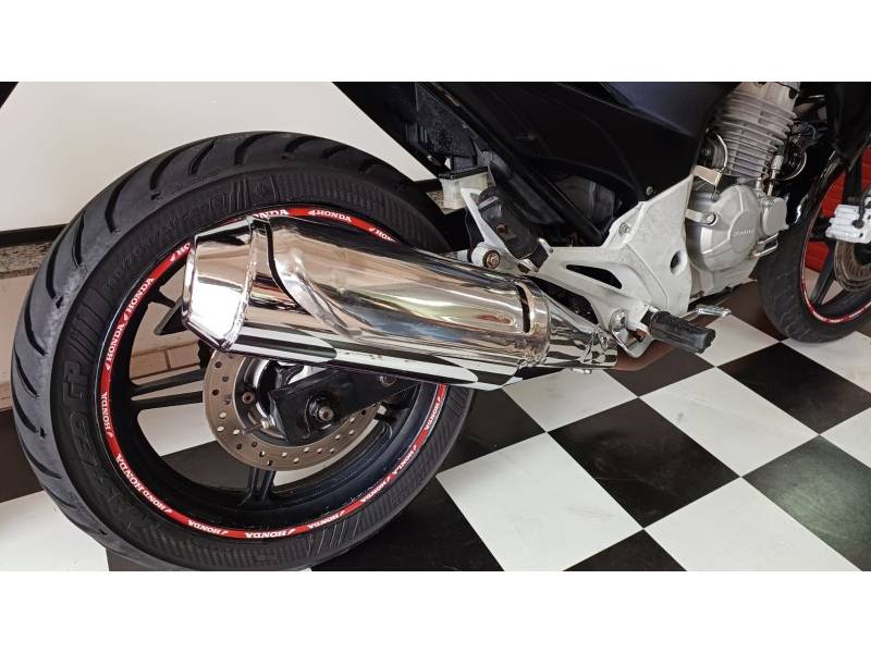 HONDA - CB 300R - 2014/2014 - Preta - R$ 14.200,00
