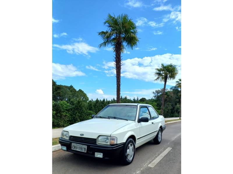 FORD - VERONA - 1992/1992 - Branca - R$ 8.990,00