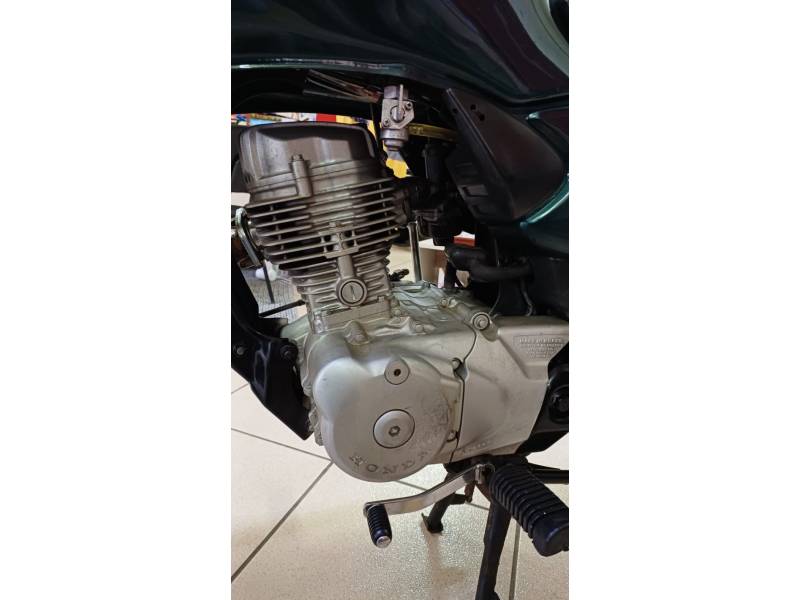HONDA - CG 125 - 2004/2004 - Verde - R$ 7.600,00