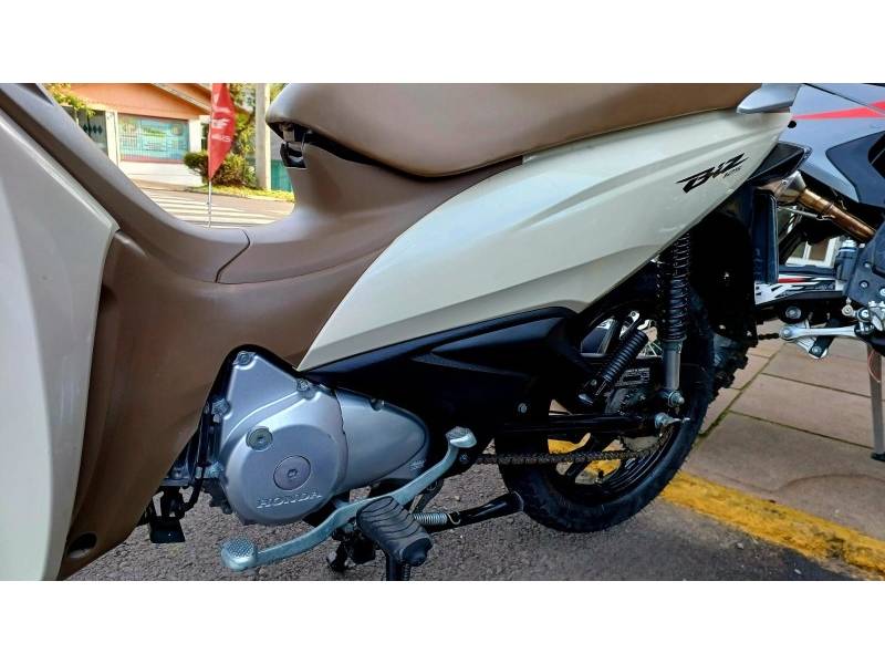 HONDA - BIZ 125 - 2021/2021 - Branca - R$ 16.490,00