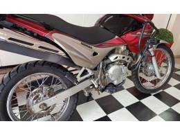 HONDA - NX4 FALCON - 2008/2008 - Vermelha - R$ 17.990,00