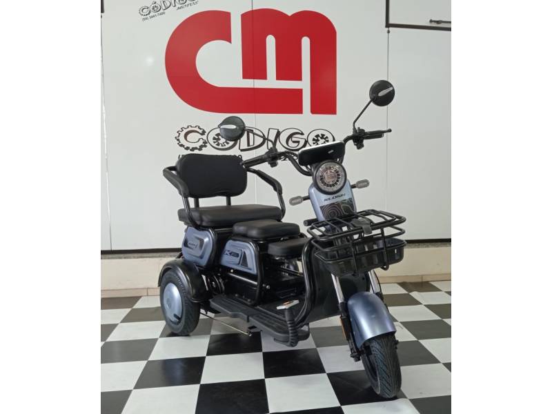 KLOSH - K3 - 2025/2025 - Preta - R$ 9.890,00