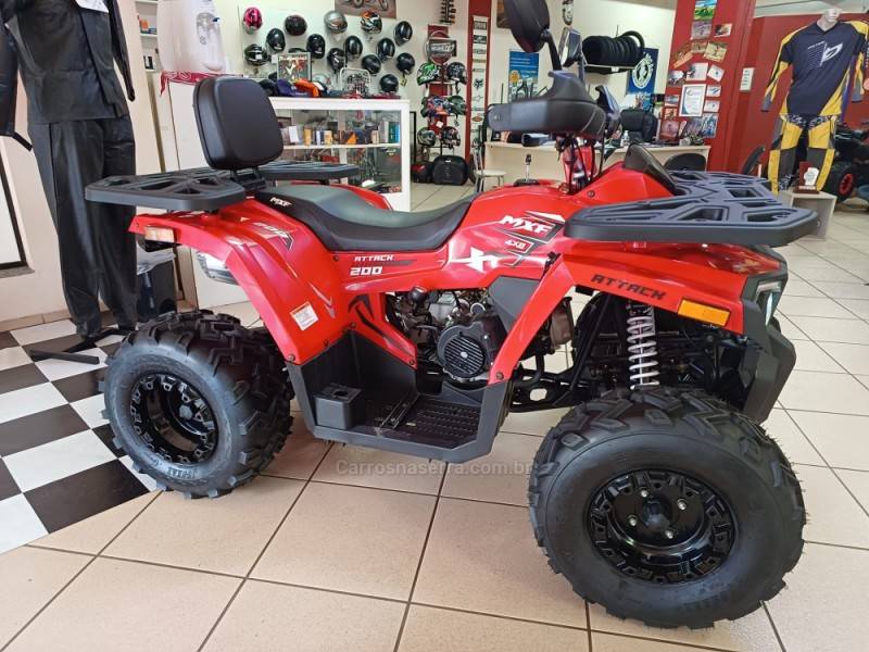 MXF - 200 - 2025/2025 - Vermelha - R$ 26.990,00