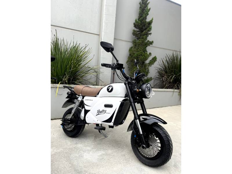 KLOSH - ARIZONA - 2026/2026 - Prata - R$ 11.300,00