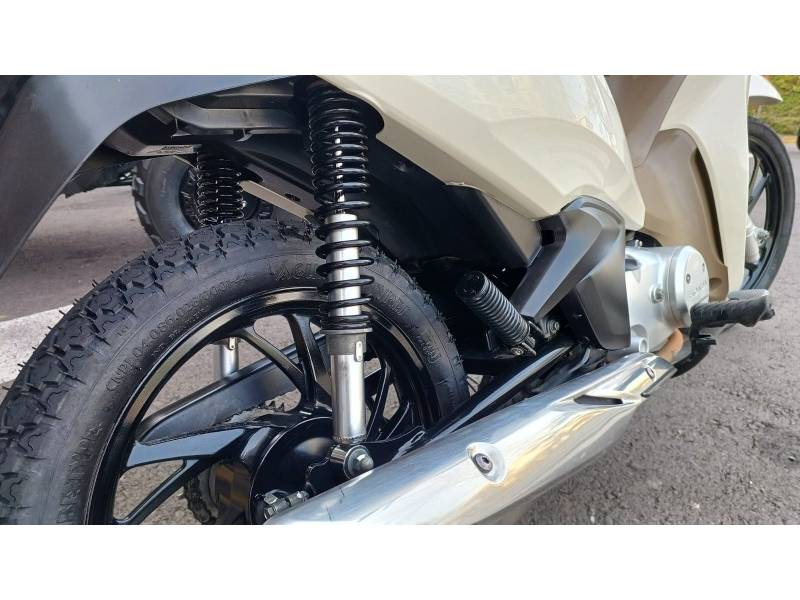 HONDA - BIZ 125 - 2021/2021 - Branca - R$ 16.490,00
