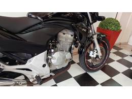 HONDA - CB 300R - 2014/2014 - Preta - R$ 14.200,00