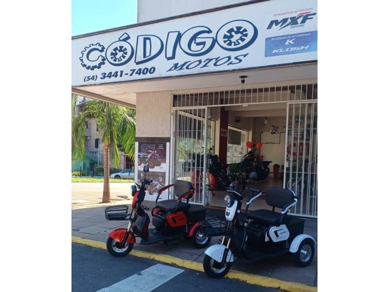 KLOSH - K3 - 2026/2026 - Preta - R$ 9.890,00