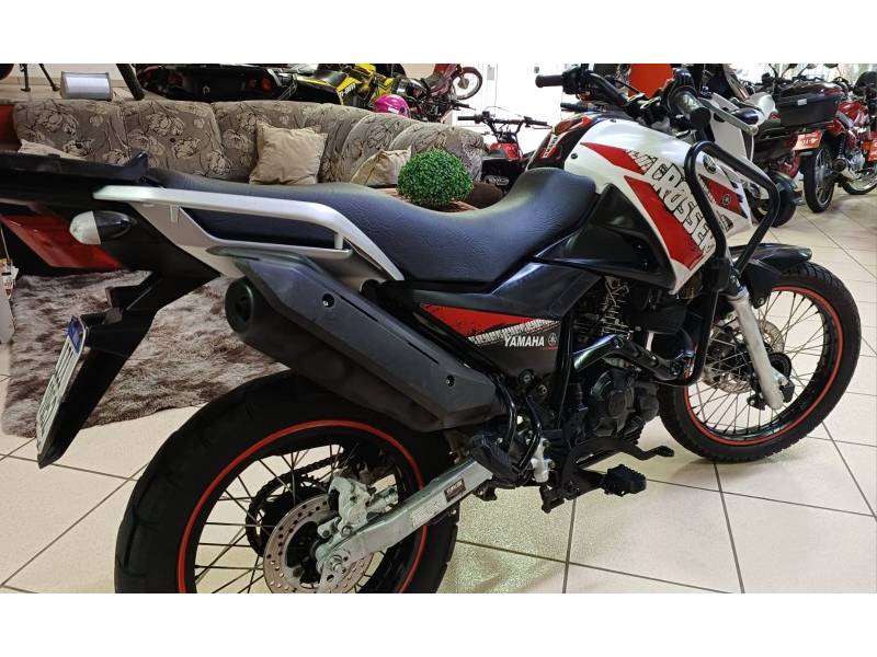 YAMAHA - XTZ 150 - 2019/2019 - Branca - R$ 14.490,00