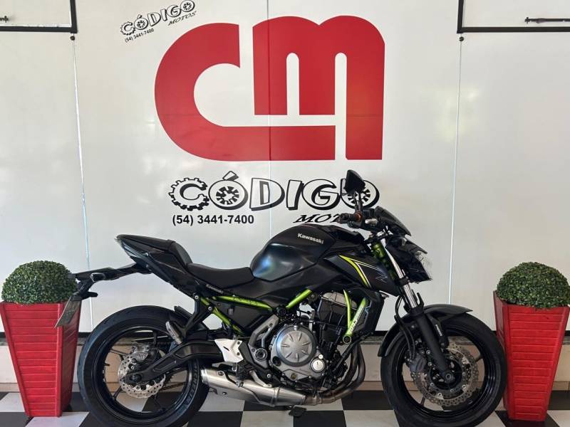 KAWASAKI - Z650 - 2018/2018 - Preta - R$ 32.990,00