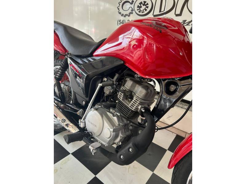 HONDA - CG 125 - 2012/2012 - Vermelha - R$ 8.700,00